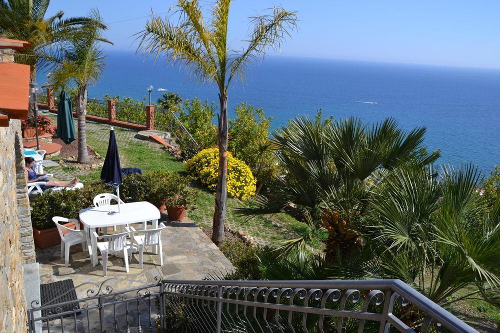 Le Terrazze Appartamenti Vacanze San Remo Kültér fotó