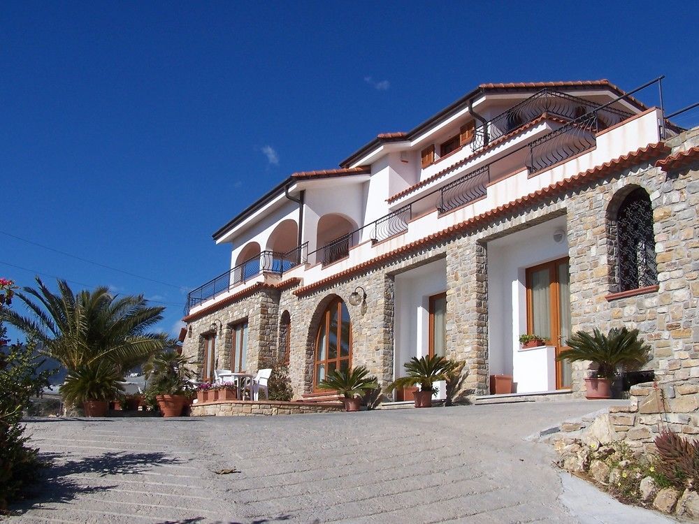 Le Terrazze Appartamenti Vacanze San Remo Kültér fotó