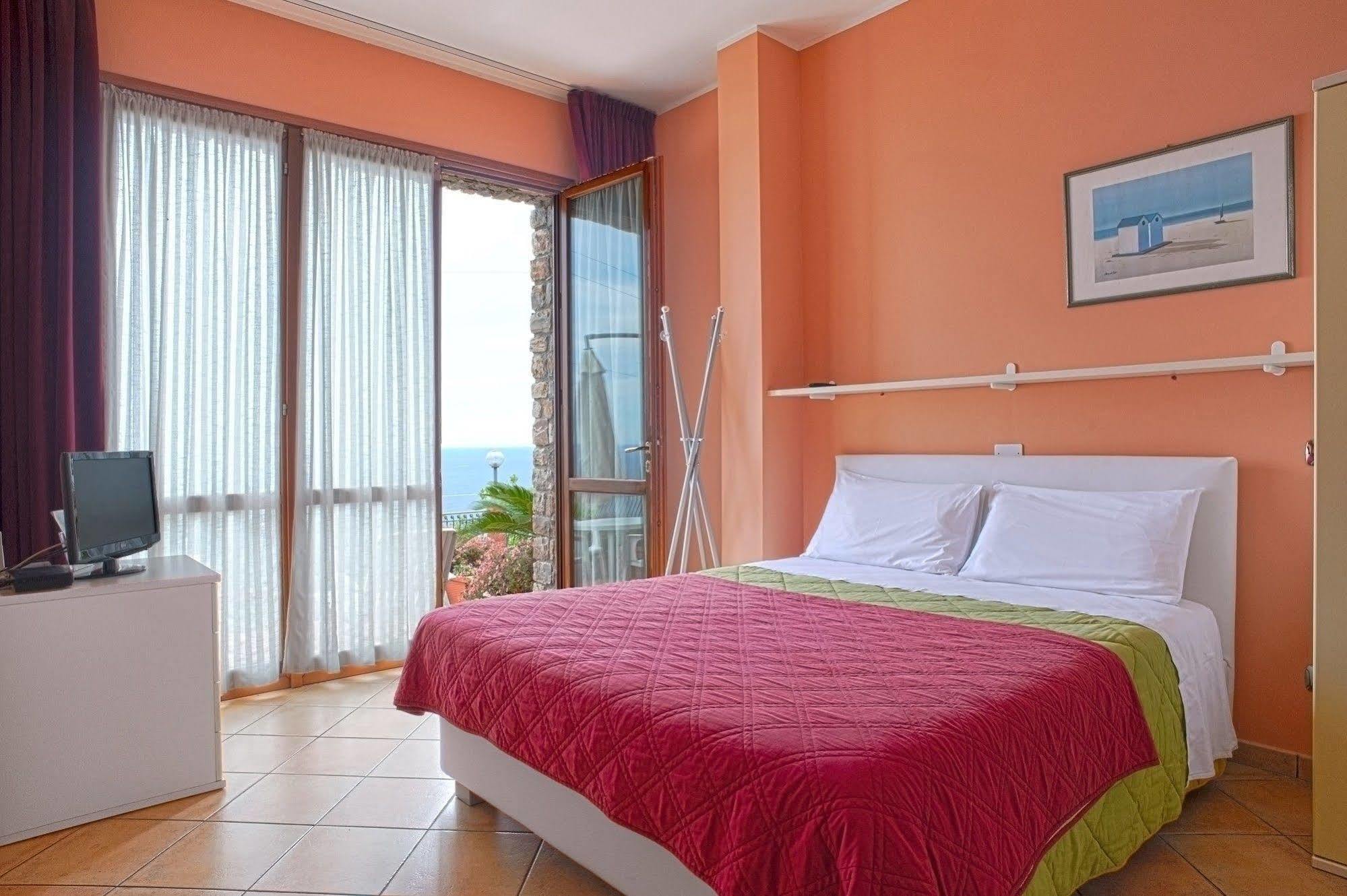 Le Terrazze Appartamenti Vacanze San Remo Kültér fotó