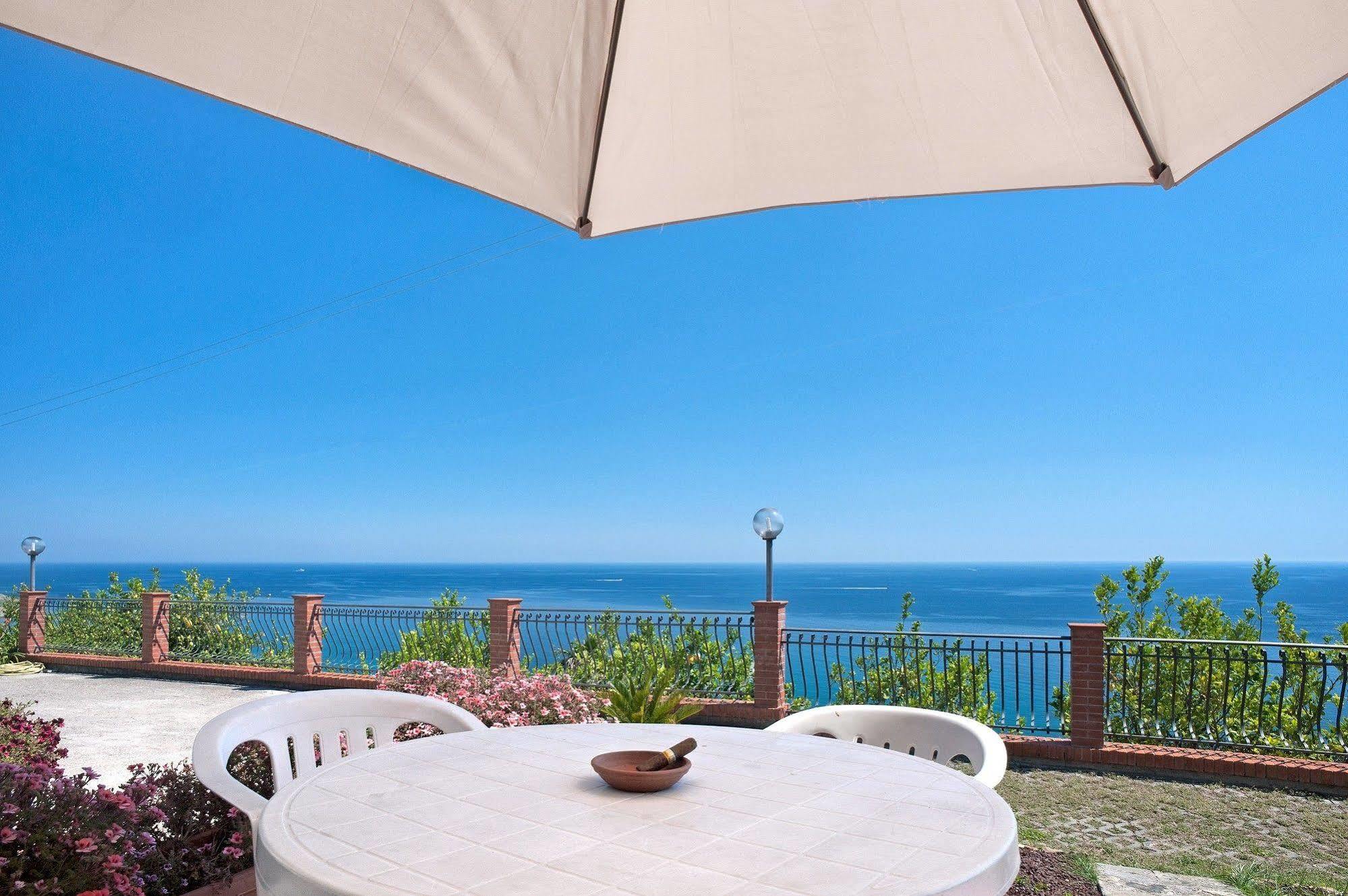 Le Terrazze Appartamenti Vacanze San Remo Kültér fotó